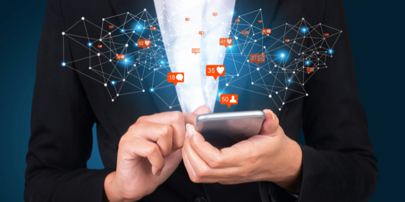 social-media-marketing-mobile-commerce-strategies