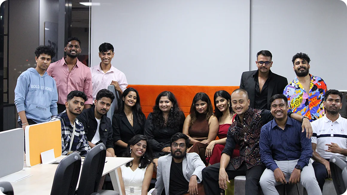 A group of HumCommerce colleagues together.