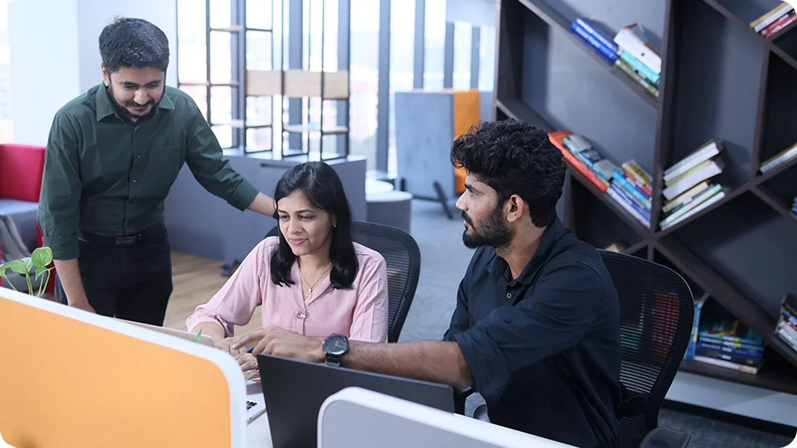 A group of HumCommerce colleagues together.
