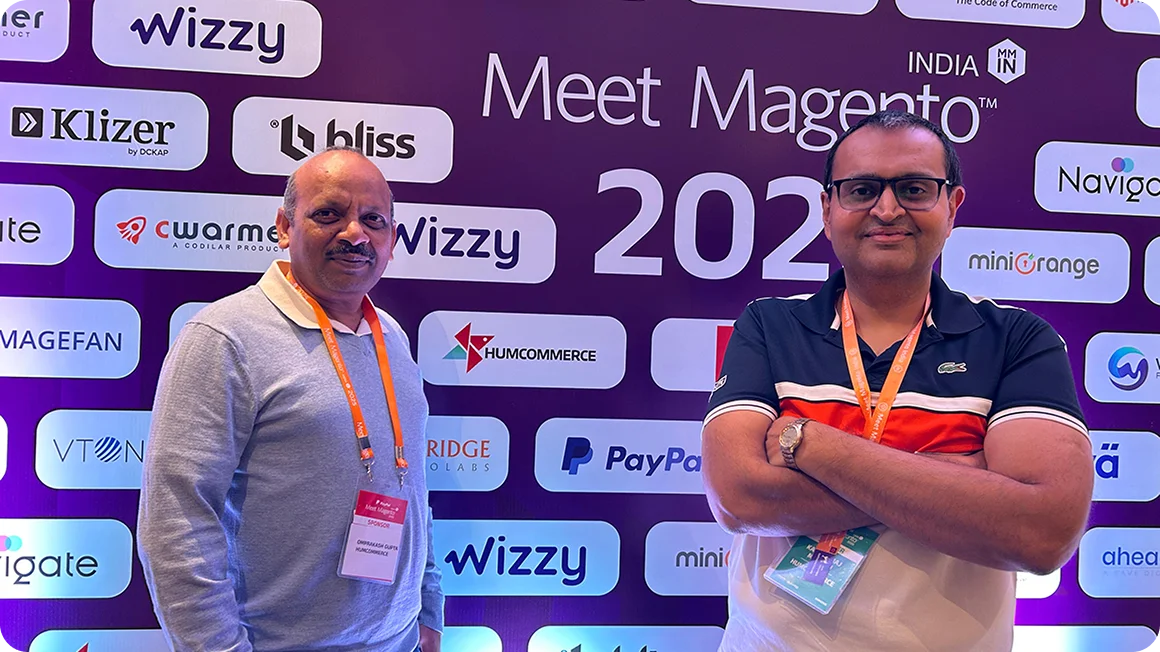 A group of HumCommerce colleagues together.